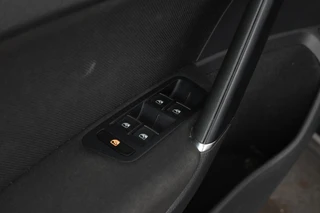 Volkswagen Golf – thumbnail 23