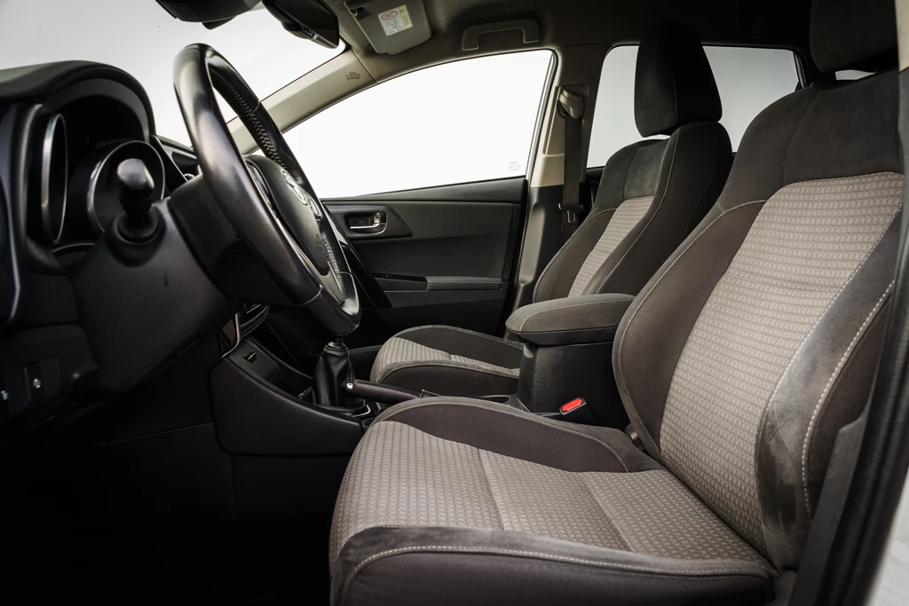 Toyota Auris – foto 17