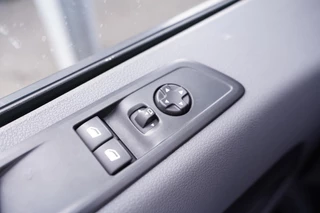 Opel Vivaro – thumbnail 48
