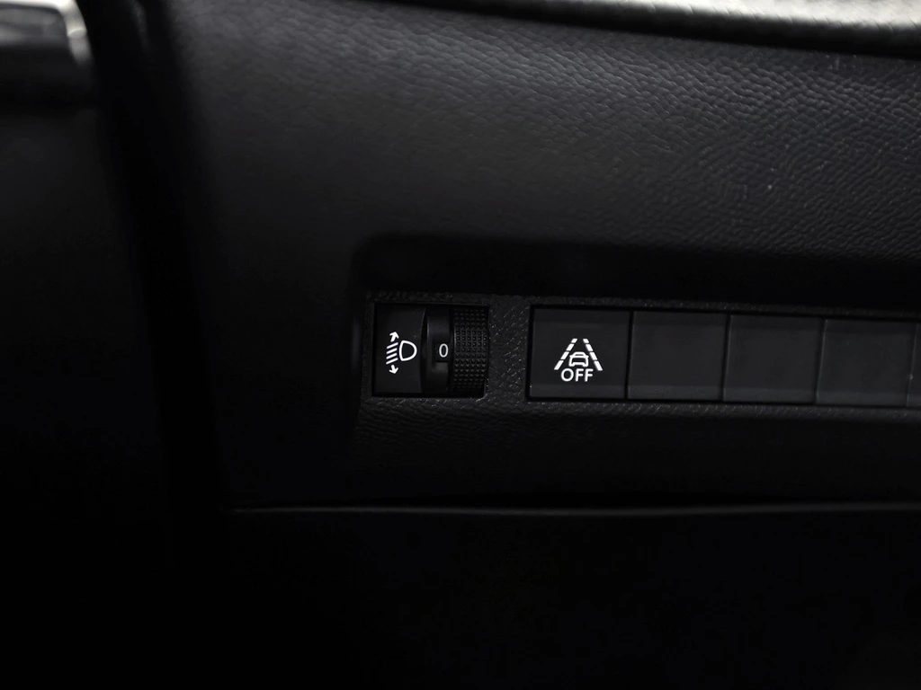 Peugeot e-208 – foto 25