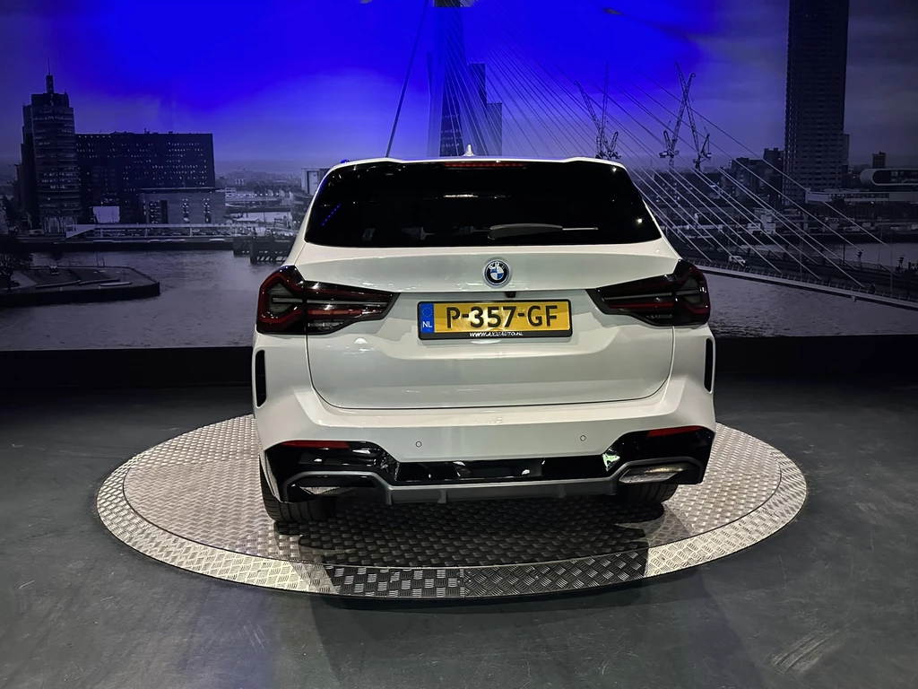 BMW iX3 – foto 8
