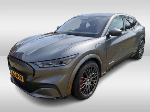 Ford Mustang Mach-E Extended First Edition AWD 98 kWh / SoH 93,4% / Panoramadak / Camera / Leder / 19'' / B&O / Keyless / DAB / Dodehoek / ACC / Navigatie / Sfeerverlichting / Stoelverwarming