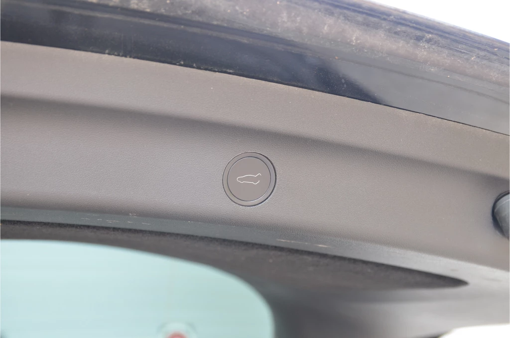 Tesla Model Y – foto 34