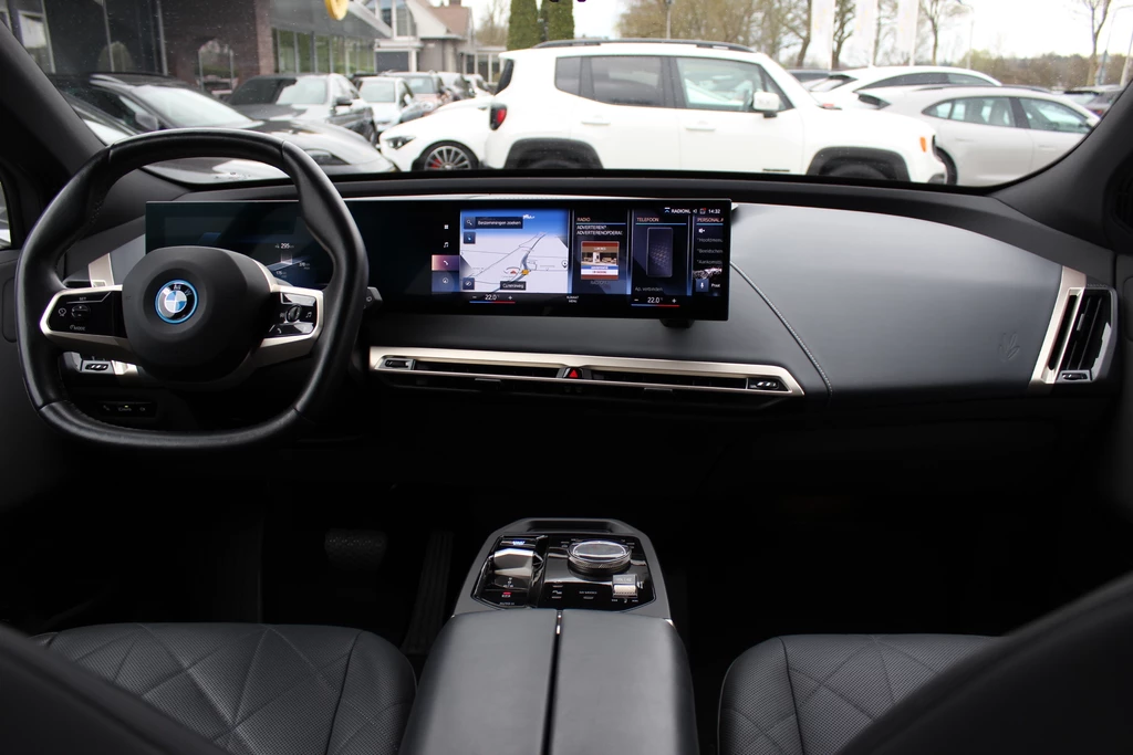 BMW iX – foto 10