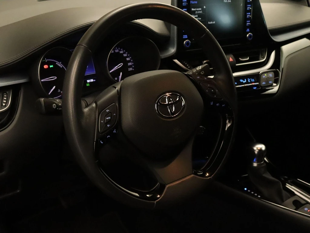 Toyota C-HR – foto 11