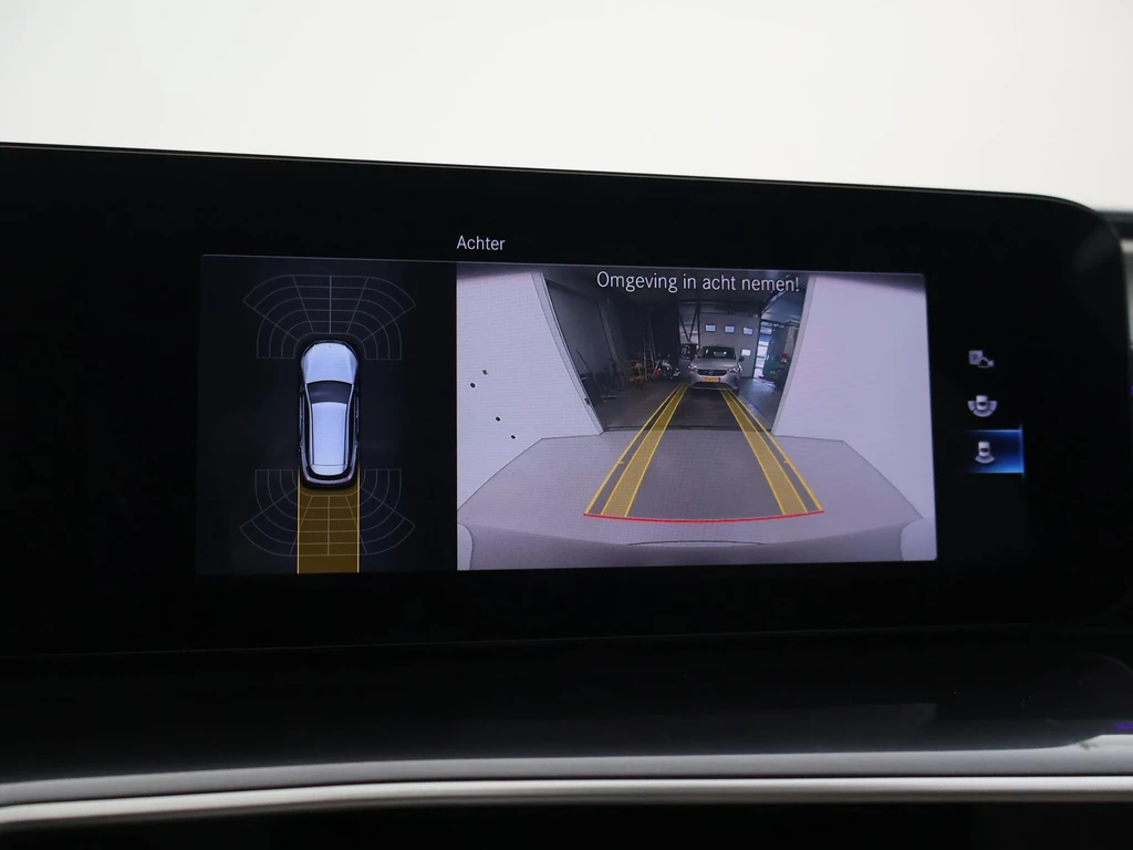 Mercedes-Benz EQC – foto 23