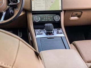 Jaguar F-PACE – thumbnail 22
