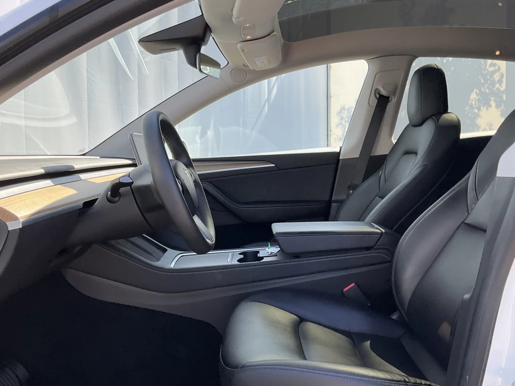 Tesla Model Y – foto 21
