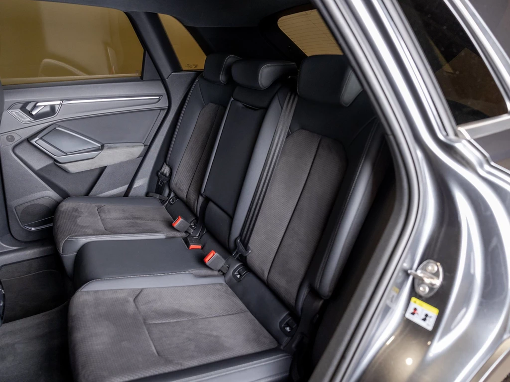 Audi Q3 – foto 11