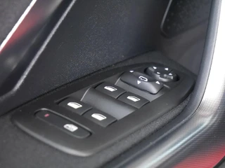 Peugeot 2008 – thumbnail 14