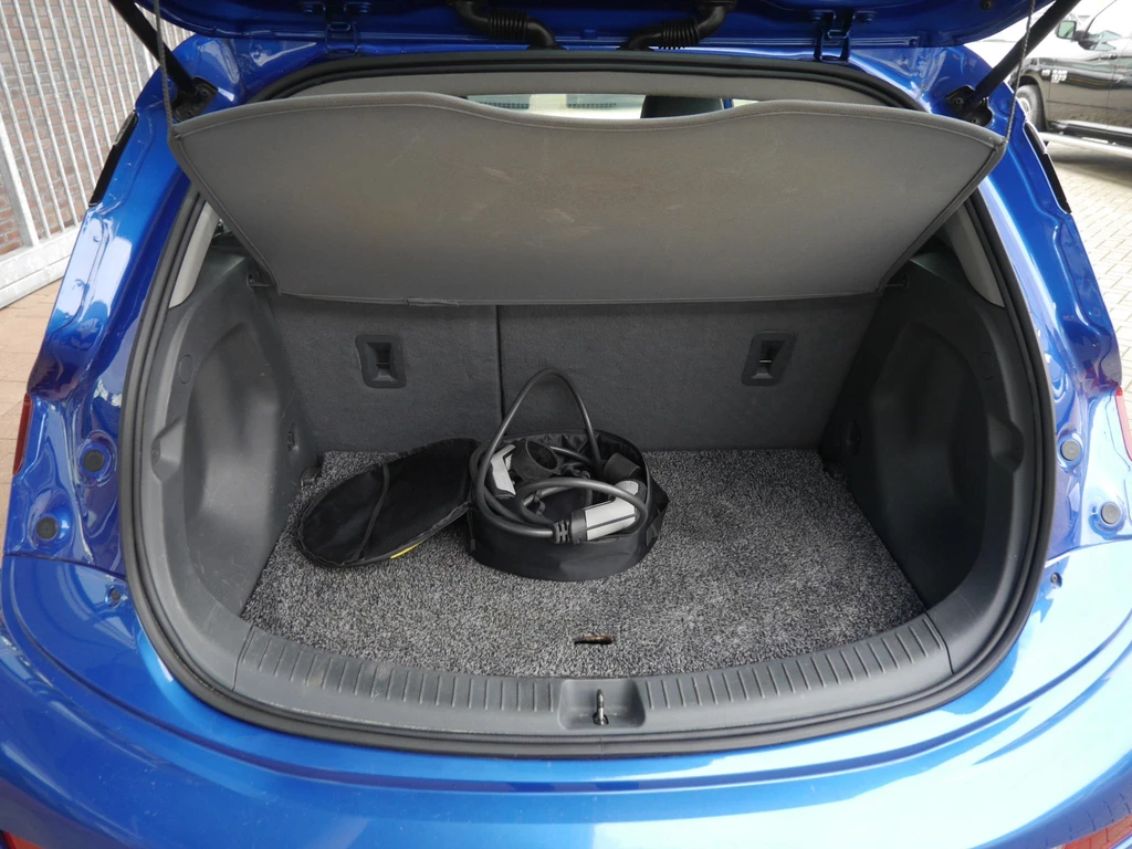 Opel Ampera-e – foto 19