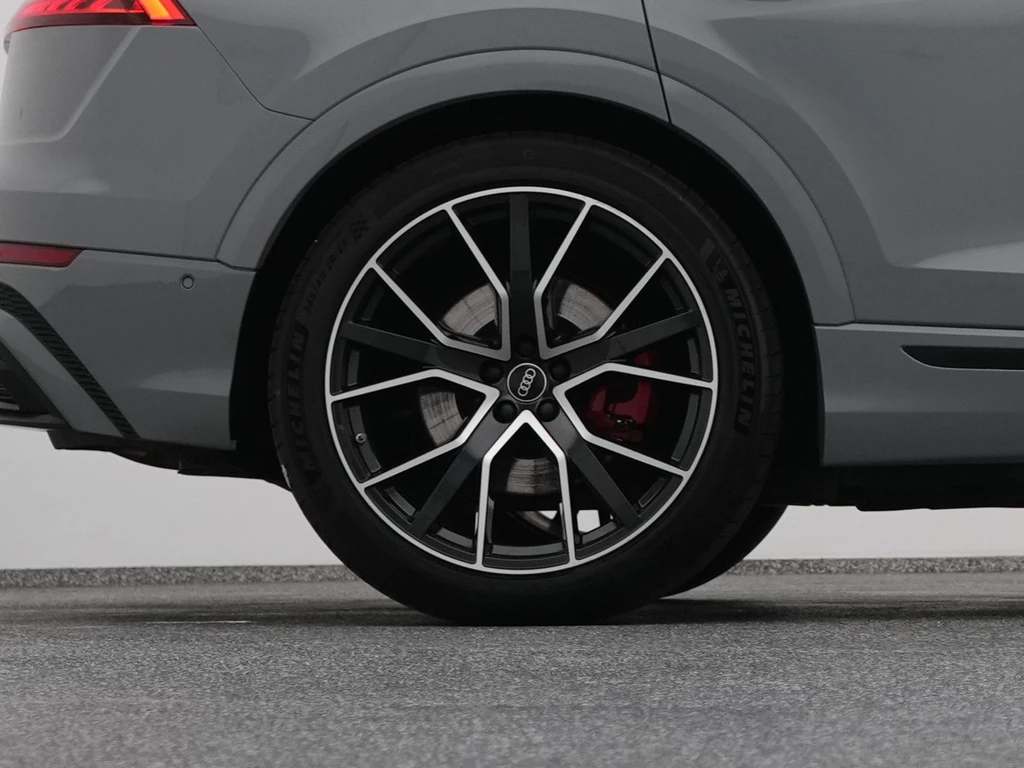 Audi Q8 – foto 41
