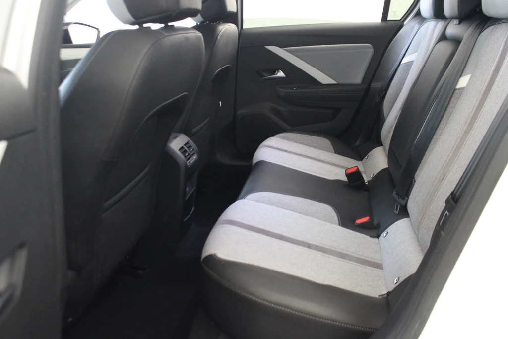 Opel Astra – foto 16