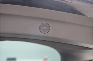 Tesla Model Y – thumbnail 33