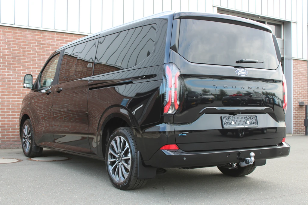 Ford Tourneo Custom – foto 4