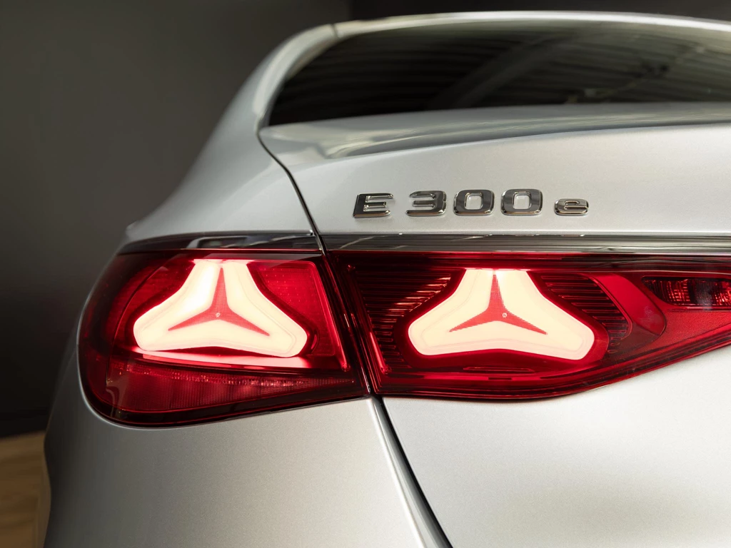 Mercedes-Benz E-Klasse – foto 22