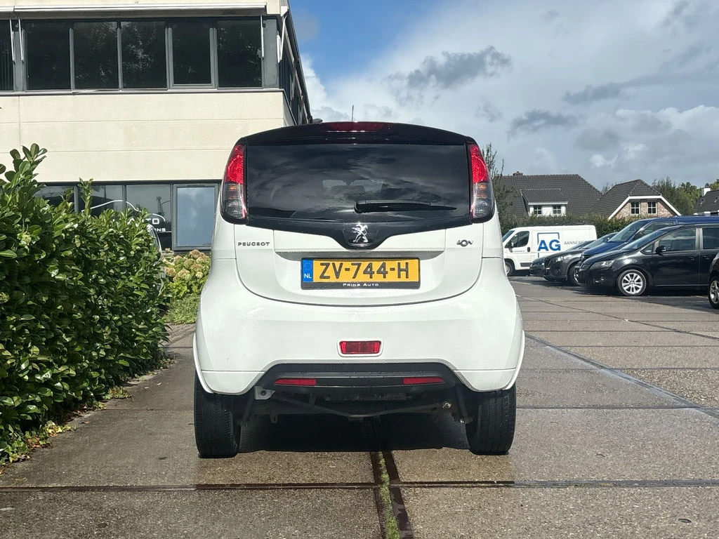 Peugeot iOn – foto 3