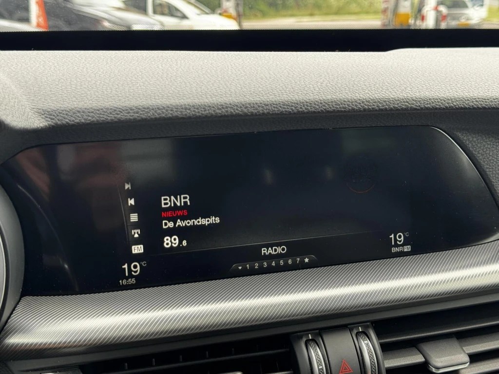 Alfa Romeo Stelvio – foto 18