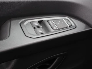 Renault Trafic – thumbnail 21
