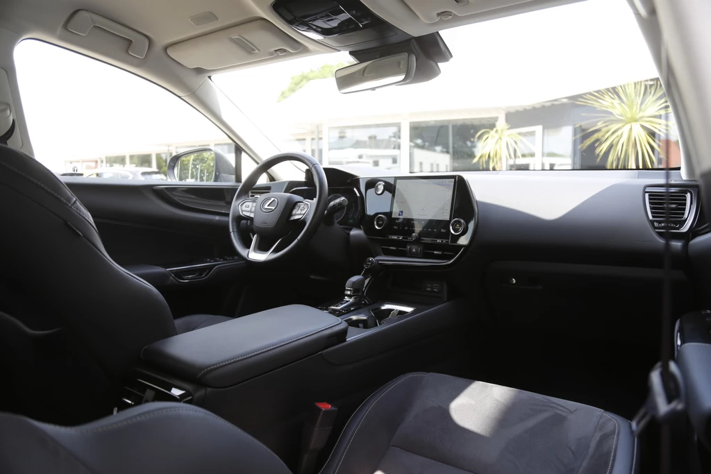 Lexus NX – foto 22