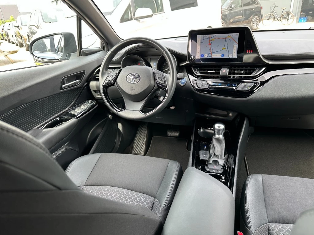 Toyota C-HR – foto 19