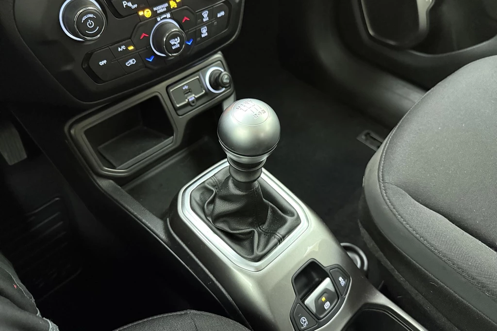 Jeep Renegade – foto 18