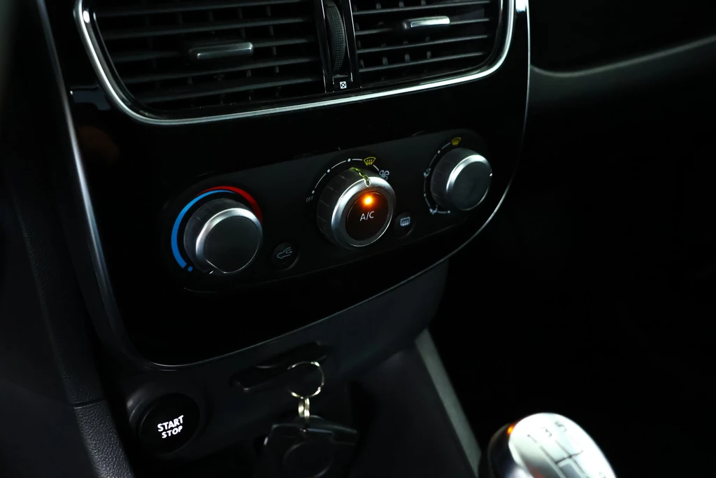 Renault Clio – foto 24
