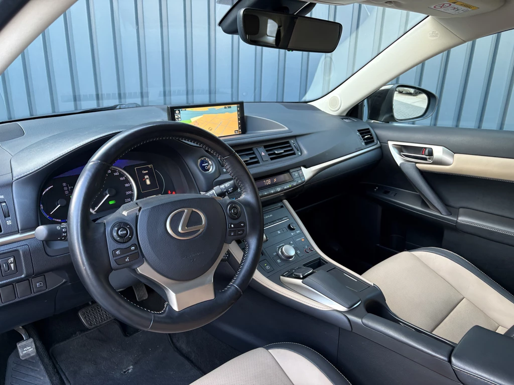 Lexus CT – foto 18