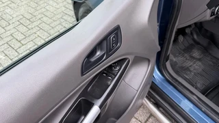 Ford Transit Connect – thumbnail 19