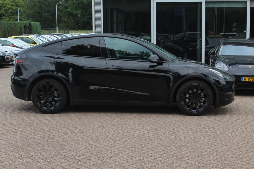 Tesla Model Y – foto 2