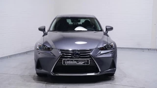 Lexus IS – thumbnail 9