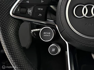 Audi R8 – thumbnail 24