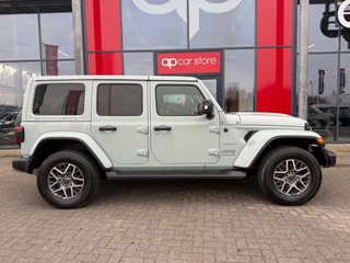 Jeep Wrangler – thumbnail 4