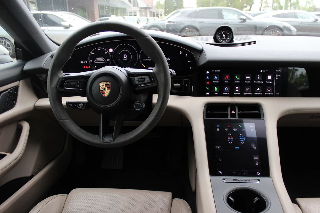 Porsche Taycan – foto 13