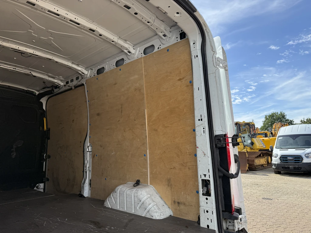 Ford E-Transit – foto 18