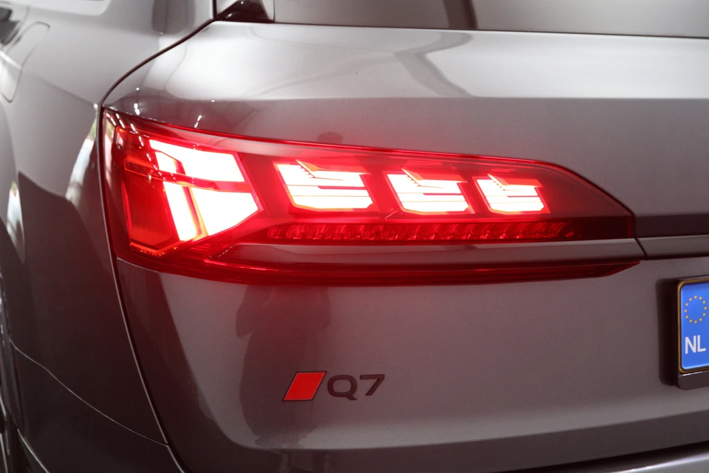 Audi Q7 – foto 30