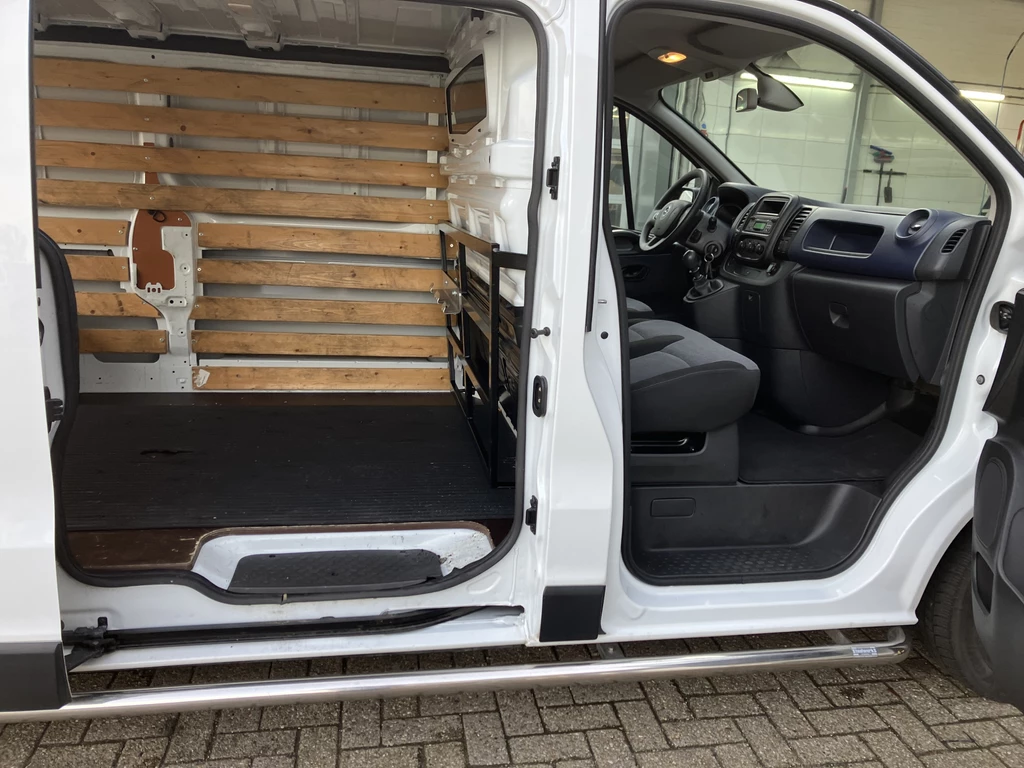 Opel Vivaro – foto 12