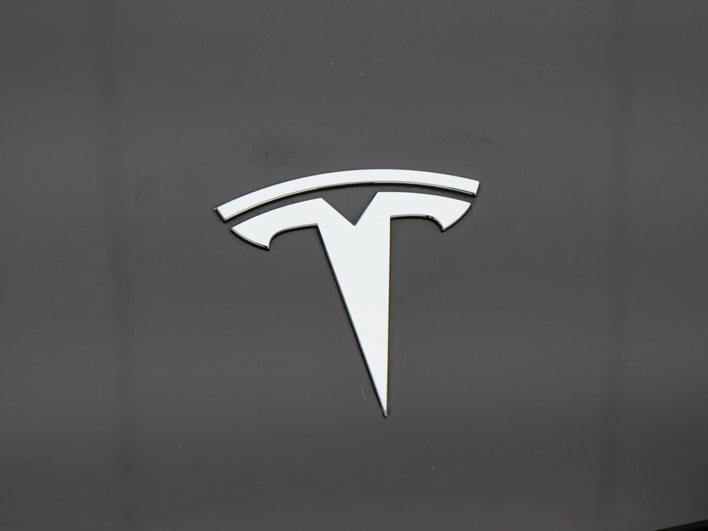 Tesla Model 3 – foto 11