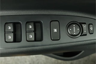 Kia Stonic – thumbnail 23