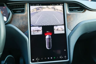 Tesla Model X – thumbnail 30