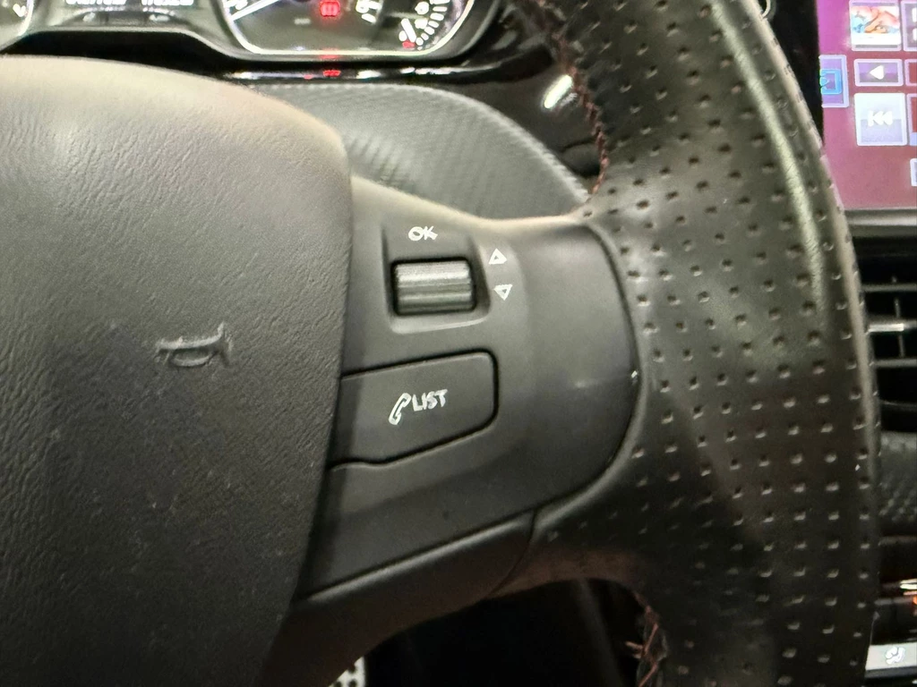 Peugeot 208 – foto 26