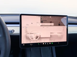 Tesla Model Y – thumbnail 30