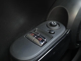 MINI Cooper – thumbnail 30