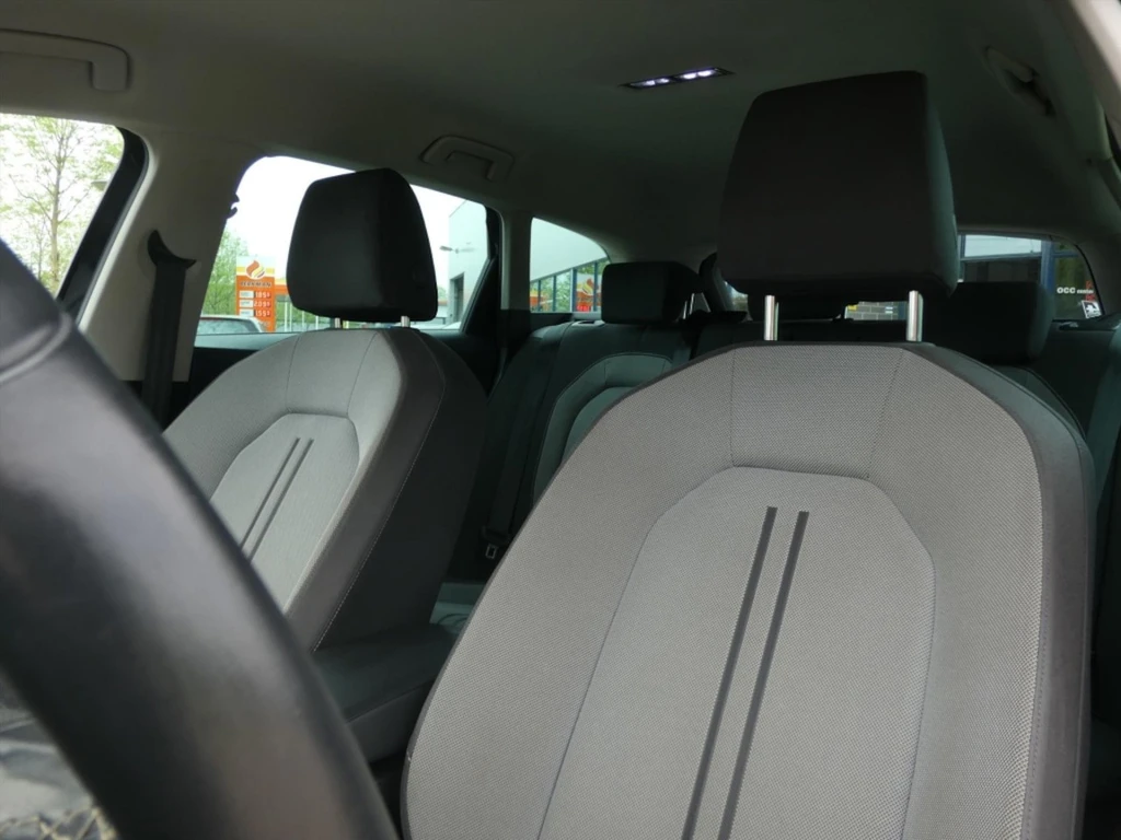 SEAT Leon – foto 16