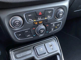 Jeep Compass – thumbnail 22