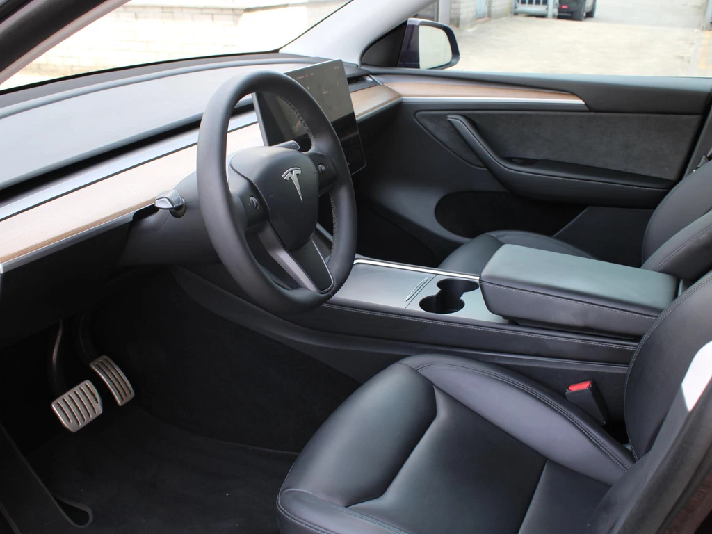 Tesla Model Y – foto 8