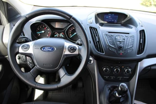 Ford Kuga – thumbnail 9