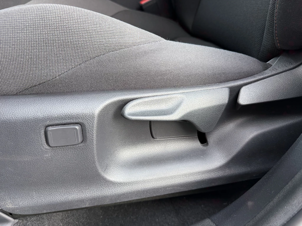 Toyota C-HR – foto 35