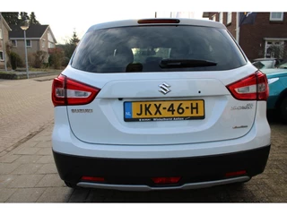 Suzuki S-Cross – thumbnail 4