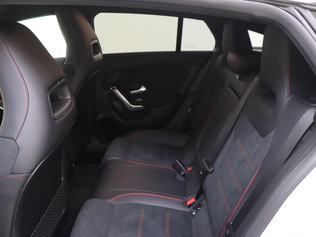 Mercedes-Benz CLA – foto 9